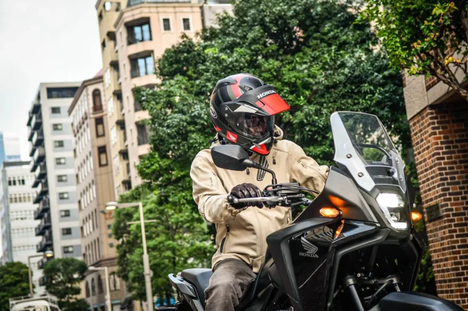 『NX400』ってバイク初心者向けなの? 生産終了した『400X』と比較して何が違う?【Honda NX400 ツーリングインプレ・レビュー 前編】
