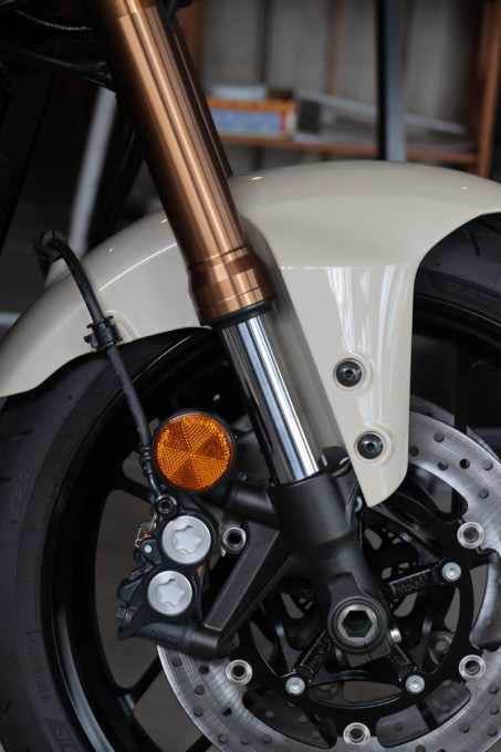 2503新車XSR900_06