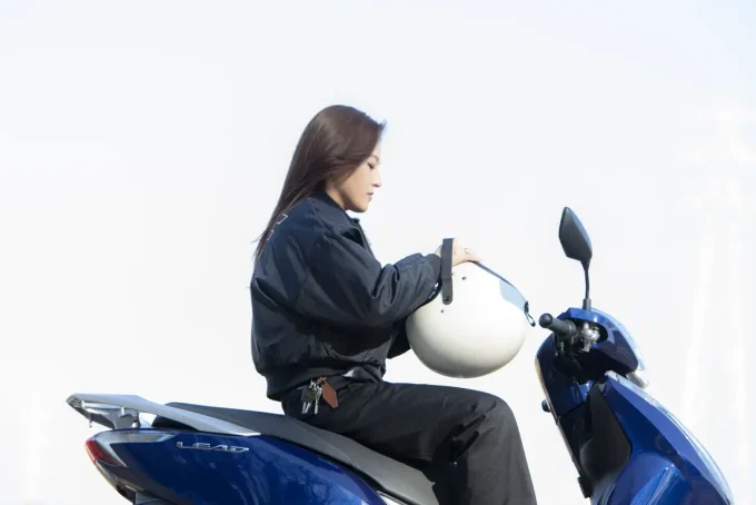 免許取り立ての女性ライダーが「スーパーカブ110」と「リード125(LEAD125)」に乗ってみた感想は都内の普段遣いにベストな選択