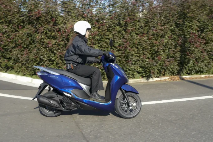 免許取り立ての女性ライダーが「スーパーカブ110」と「リード125(LEAD125)」に乗ってみた感想は都内の普段遣いにベストな選択
