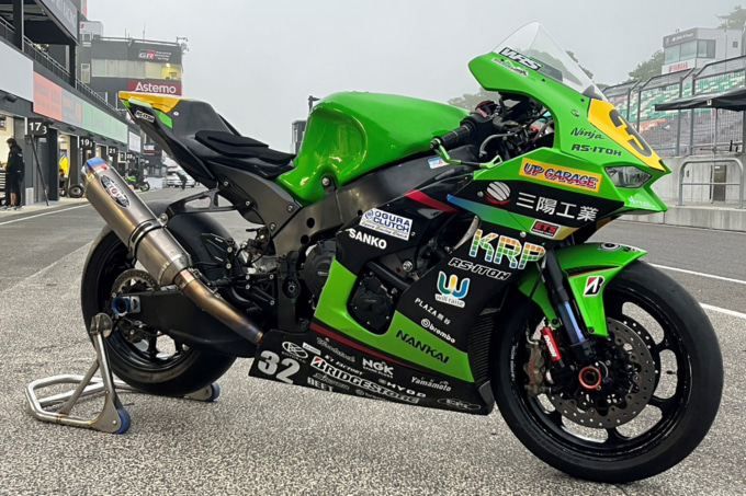 2025 ナップスモトフェス はたらくクルマ展示車両 全日本ロードレース選手権参戦車両「KRP三陽工業&RS-ITOH Ninja ZX-10R」