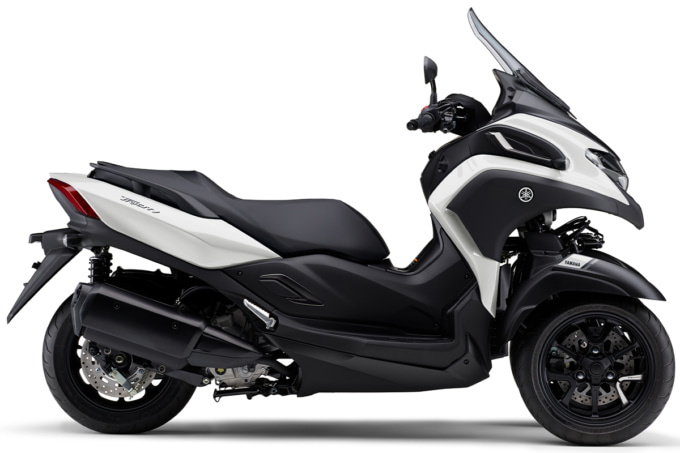 トリシティ300 2025 に新色追加|ホワイトメタリック6サイドビュー
