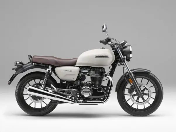 【新型登場】大人気『GB350』と『GB350 S』が大胆に変身! NEWカラーもスゴいけど……メーターやテールランプも「カスタムバイク」みたいになった!?【Honda2025新車ニュース】