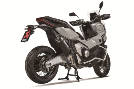 X-ADV（2025・RH21）に対応するアクラポビッチ・スリップオンが登場