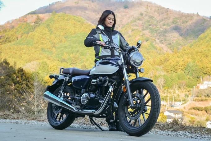 GB350はモトクロスの女王、川井麻央選手も絶賛「GBがいいヤツすぎて仲良くなりました」