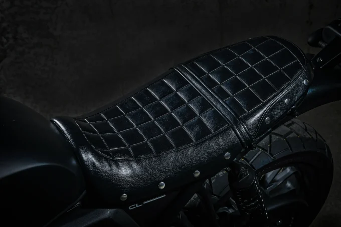 【質問】このバイクの車名ってわかる? Rebel 250(レブル250)じゃないよ!DAYTONA×Dope製のCL250向け『カスタム』です!【Hondaカスタム最前線 CL250 / CL500 前編】