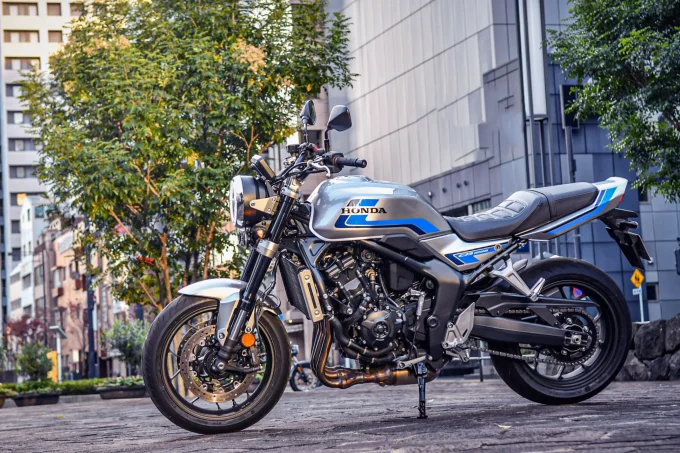 【え?空冷?】新型『CB1000F』を「予備知識ゼロ」でレビューすることになった→聞いてた話と違うじゃないか!?【Hondaの道は1日にしてならず/CB1000F ①第一印象 編】