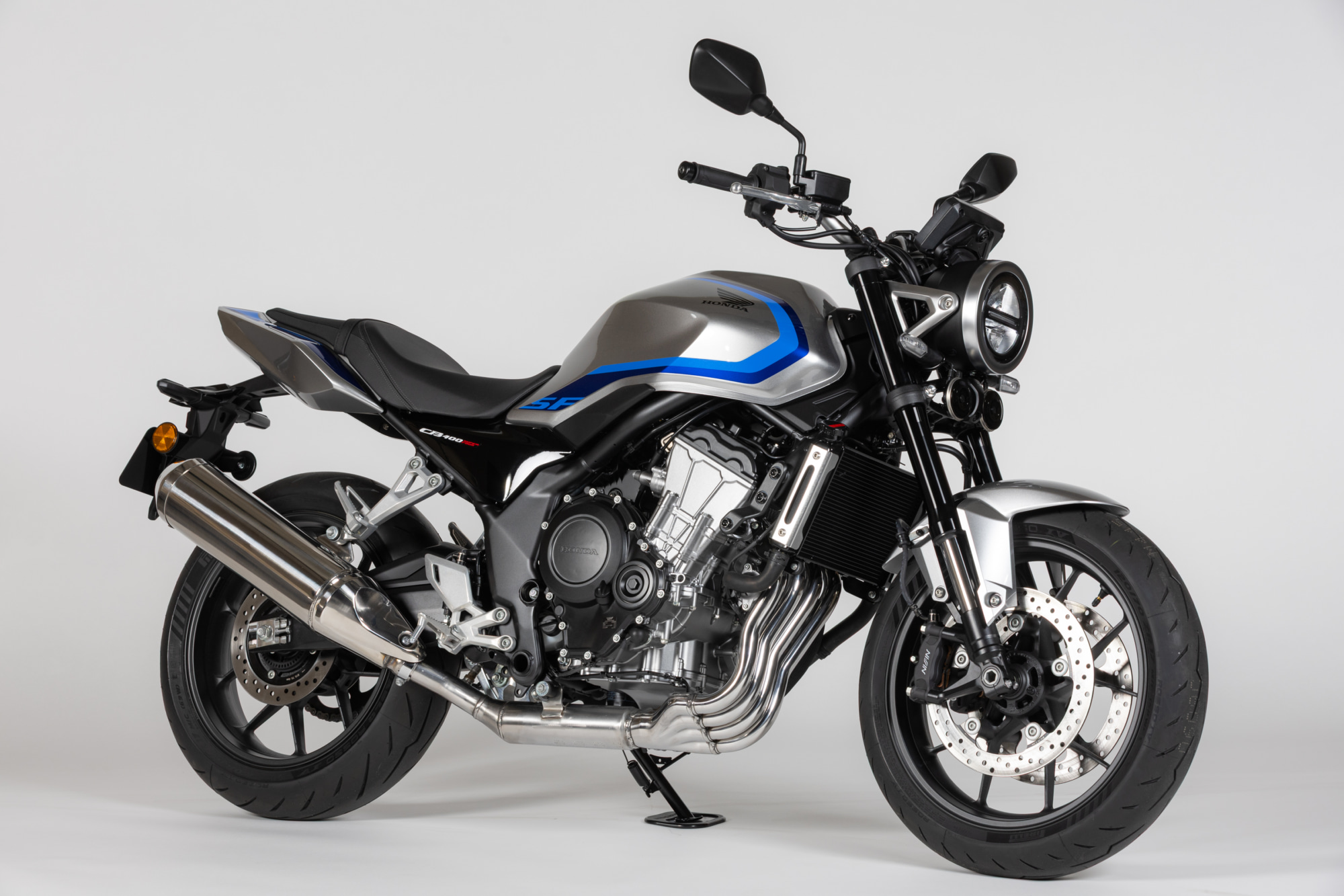 CB400SF_73